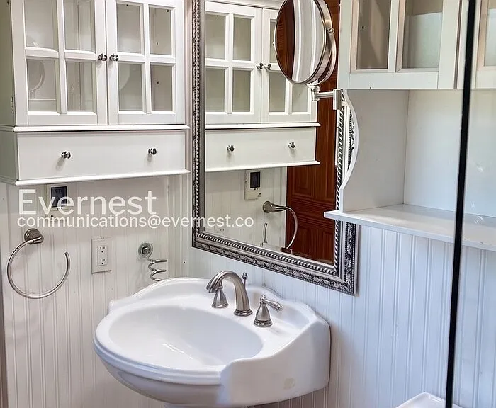 327 10th St — Photo 20