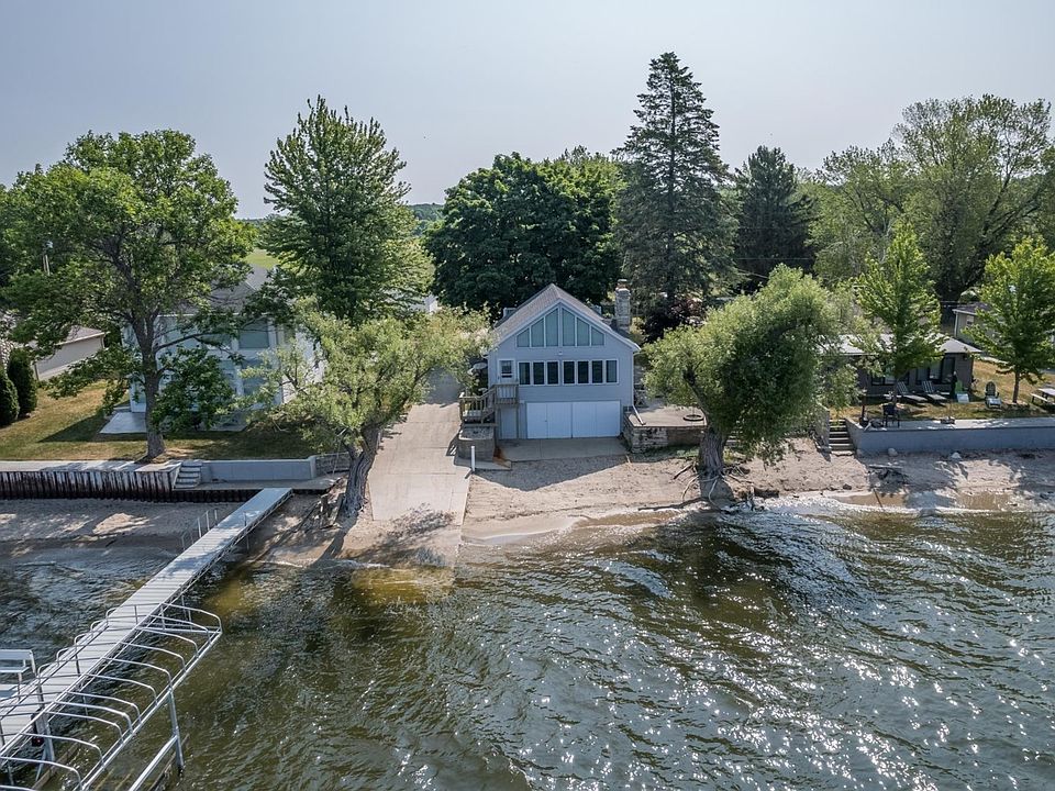 1st image of 619 Arrowhead Beach Rd
