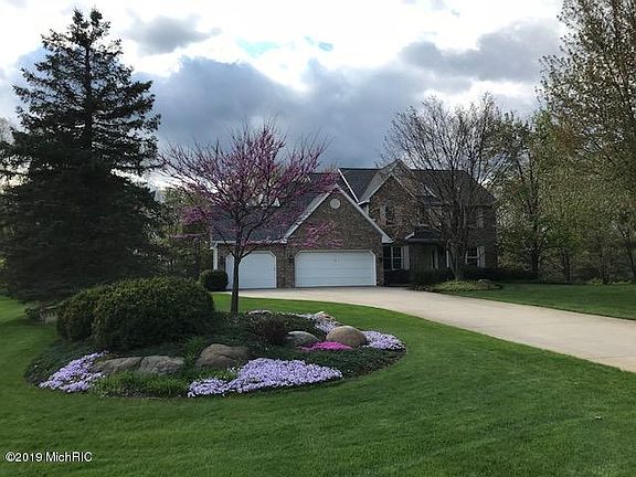 4th image of 3939 Fieldstone Cir