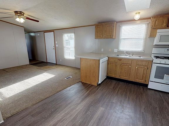 3rd image of 300 Pearl St #120