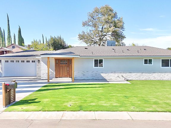 2nd image of 576 Oleander Avenue