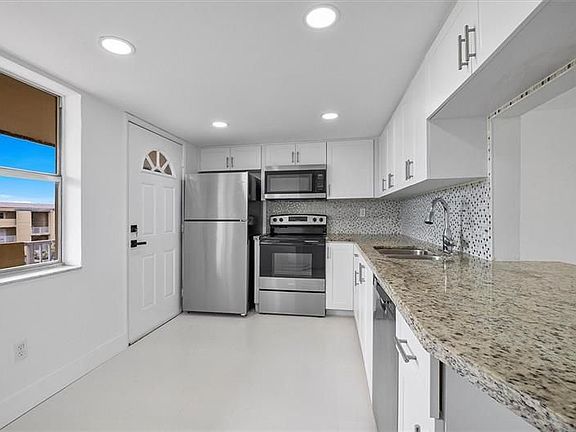 2nd image of 1302 NE 191st St #323