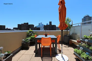 Rented by Luxus Manhattan Realty