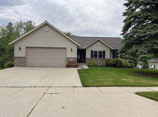 323 S John St, Mayville, WI 53050
