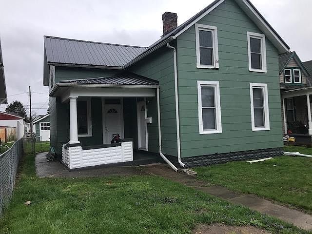 1st image of 742 E 4th St