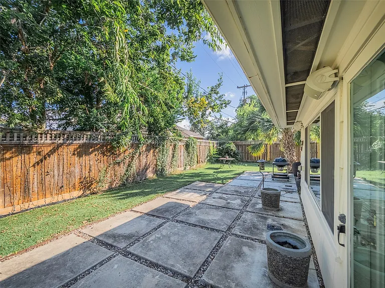 3010 Conway St — Photo 5