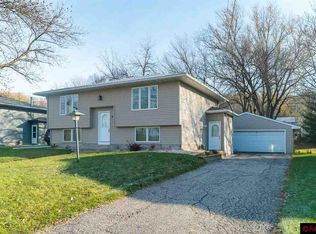 236 Stoltzman Rd, Mankato, MN 56001