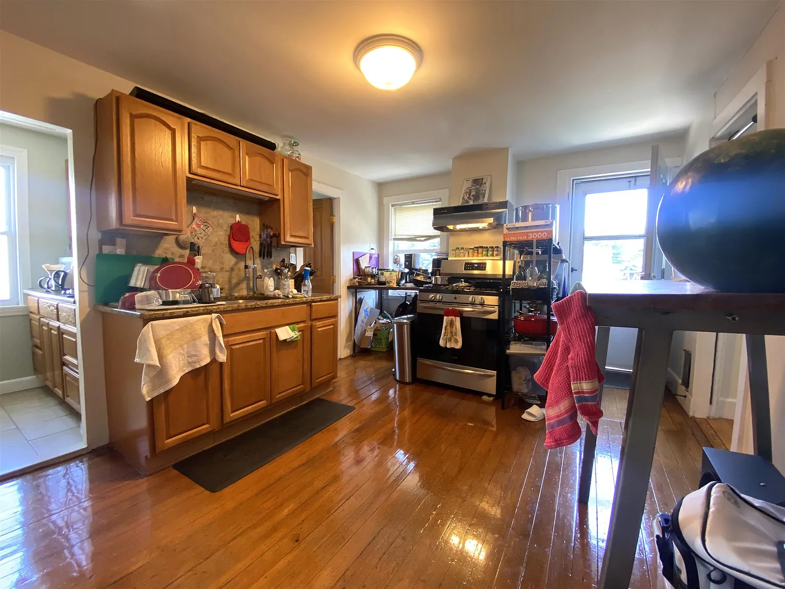 2 bed, 775 sqft, $3,300 — Photo 4