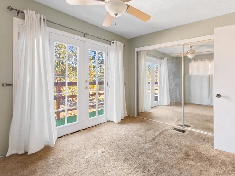 5203 Desert View Dr — Photo 18