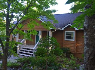 85 Snowbird Trl, Lake Santeetlah, NC 28771