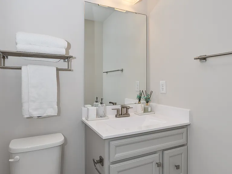 4820 Chastain Ave — Photo 29