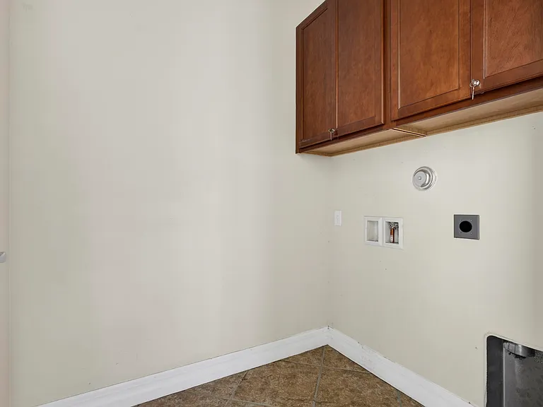 9202 Wrangler Dr — Photo 30