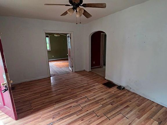 2nd image of 65 Cavalier Rd
