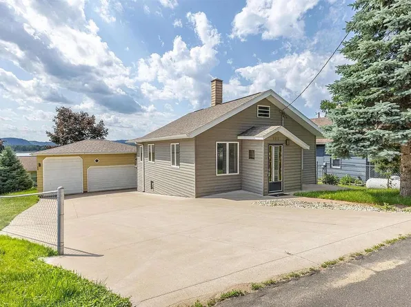 302 Walnut STREET, Genoa, WI 54632