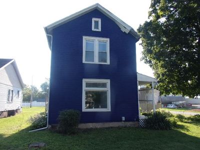 100 N Jackson St, Flanagan, IL, 61740