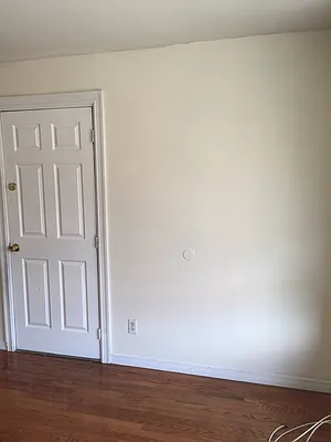 Rented by Confidential Realty | media 8