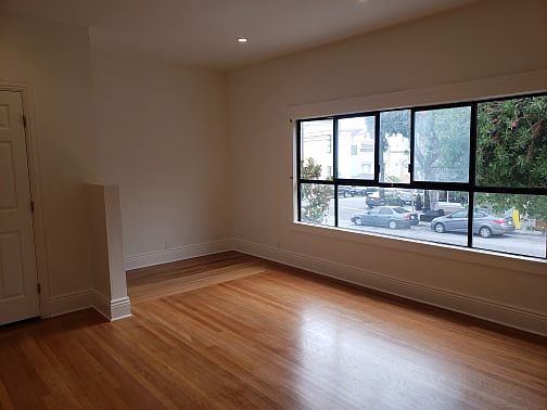 4th image of 1556-1558 Church St #A