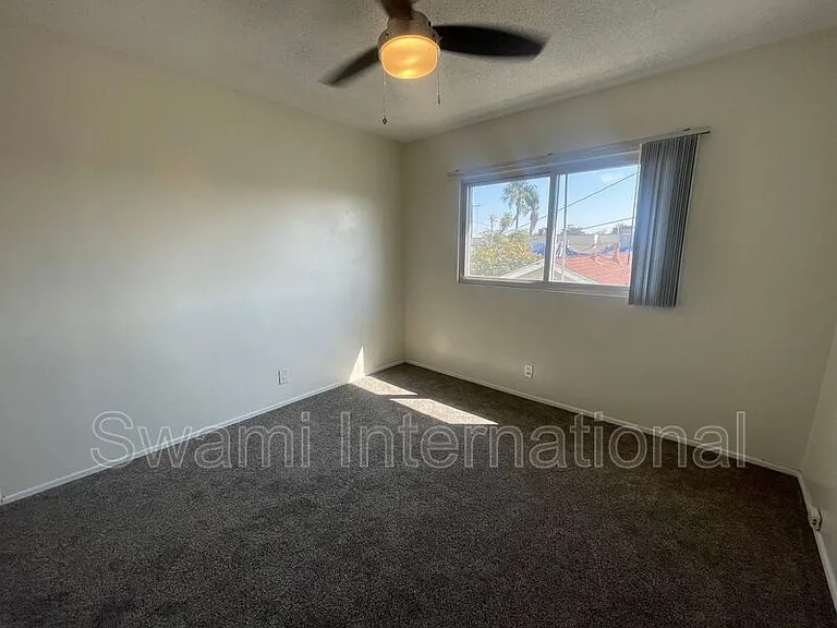 633 S Walnut St #7 — Photo 13