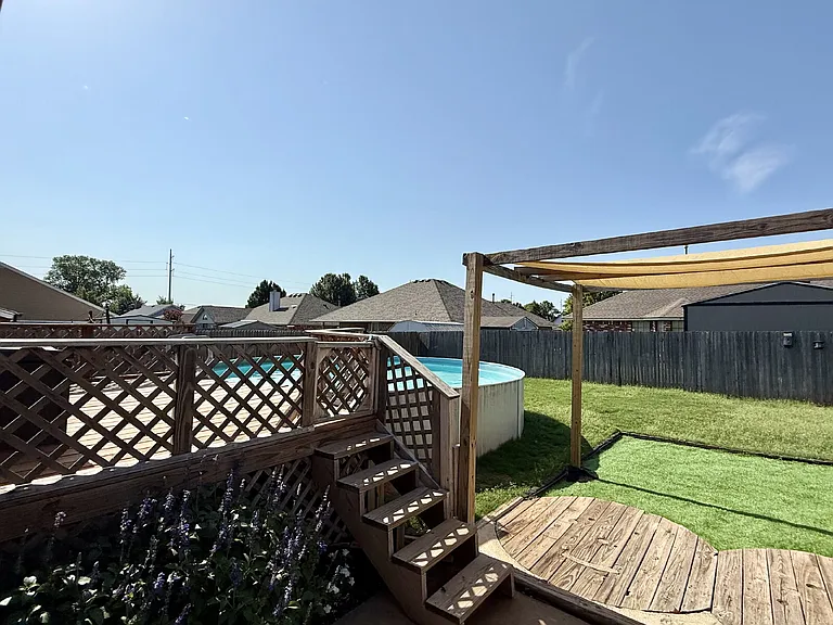 1816 SE 13th St — Photo 6