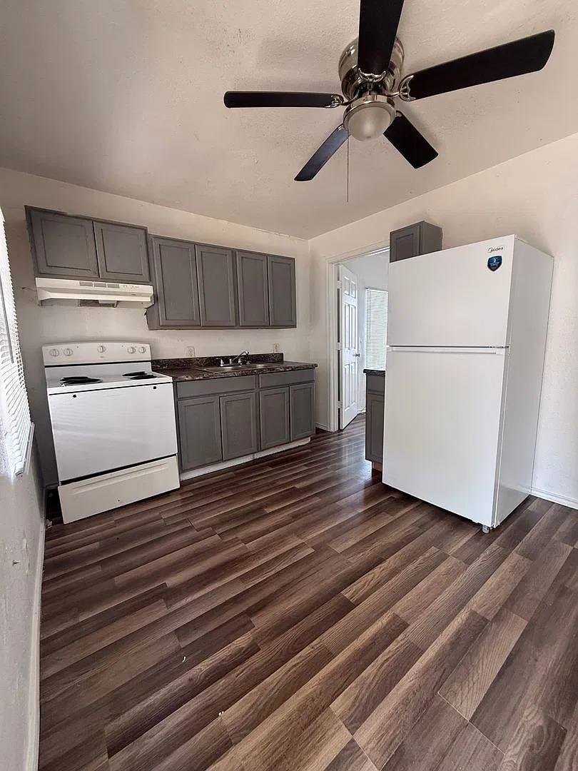 72 Arlee St — Photo 3