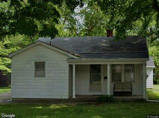 275 S 27th St, Belleville, IL 62226