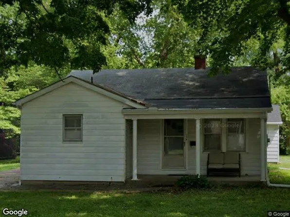 275 S 27th St, Belleville, IL 62226