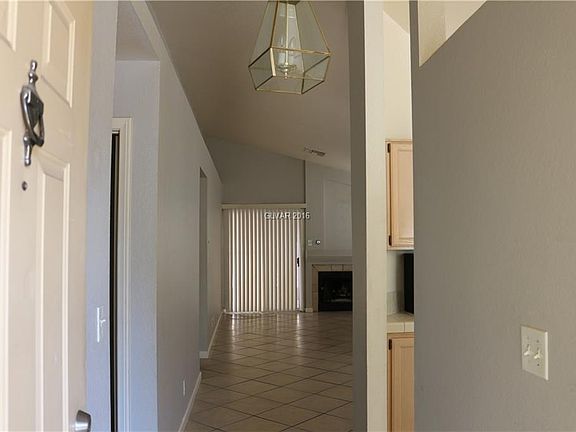 4th image of 2401 Sun Shores Dr