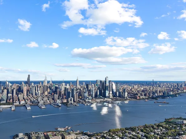 83 Liberty Place image 45 of 45