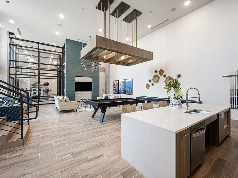 The Alexa Luxury Apartments I & II — Photo 16