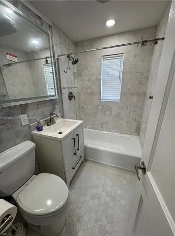 51 Montilla Ave — Photo 15