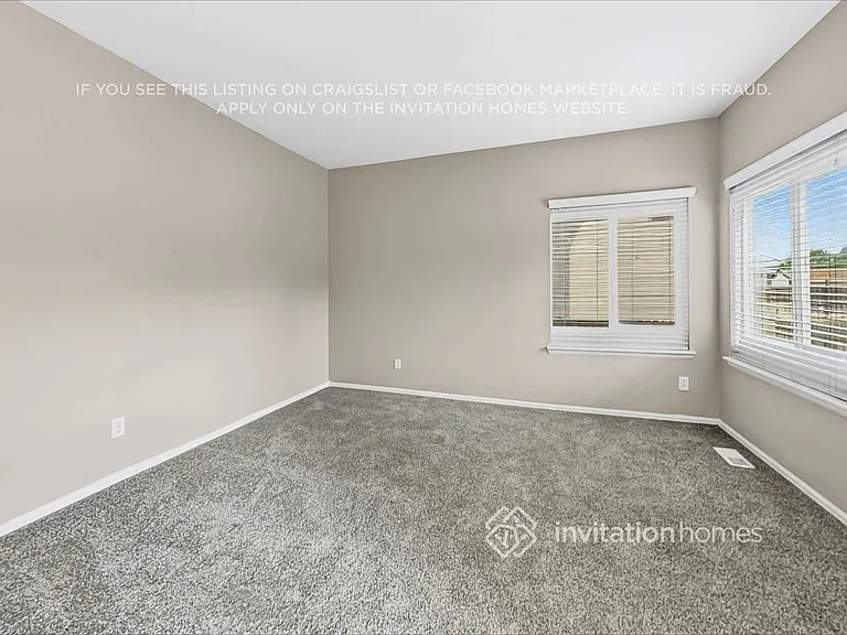 9829 Kenton Cir — Photo 8
