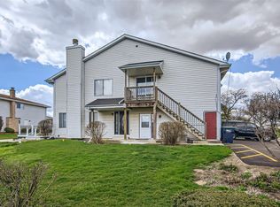 103 Red Barn Rd, Matteson, IL 60443