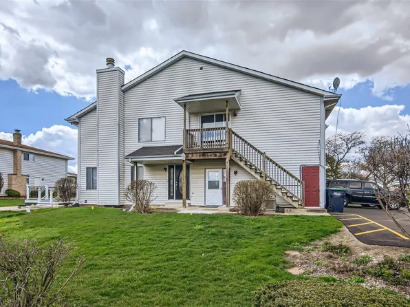 103 Red Barn Rd, Matteson, IL 60443