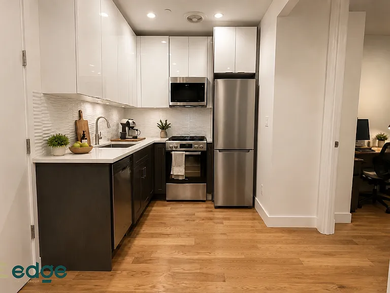 754 Grand St #2C — Photo 2