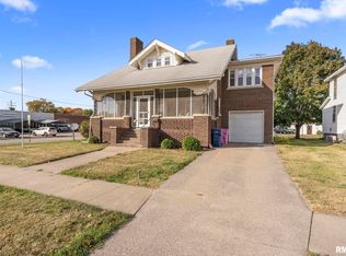 301 E Main St, Aledo, IL 61231