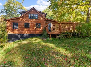 7551 S Ridge Rd, Dixon, IL 61021