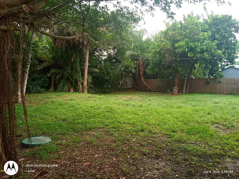 1439 Glick Dr — Photo 19