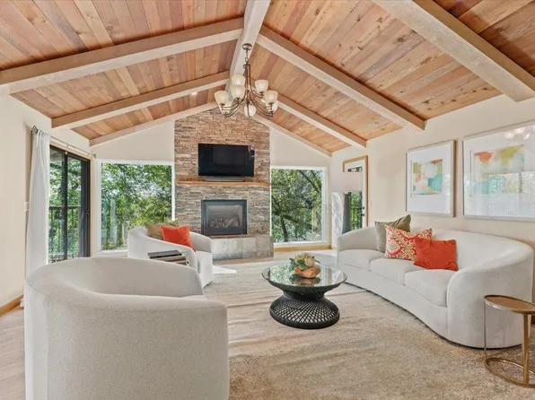 2300 Indian Rock Ln, Auburn, CA 95603