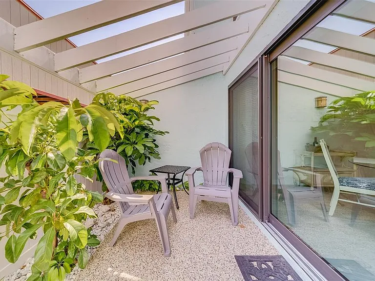 1 Windrush Blvd #63 — Photo 4