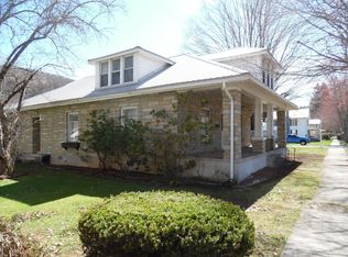 1025 2nd Ave, Marlinton, WV 24954