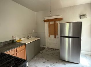 988 E Philadelphia St, Detroit, MI 48211