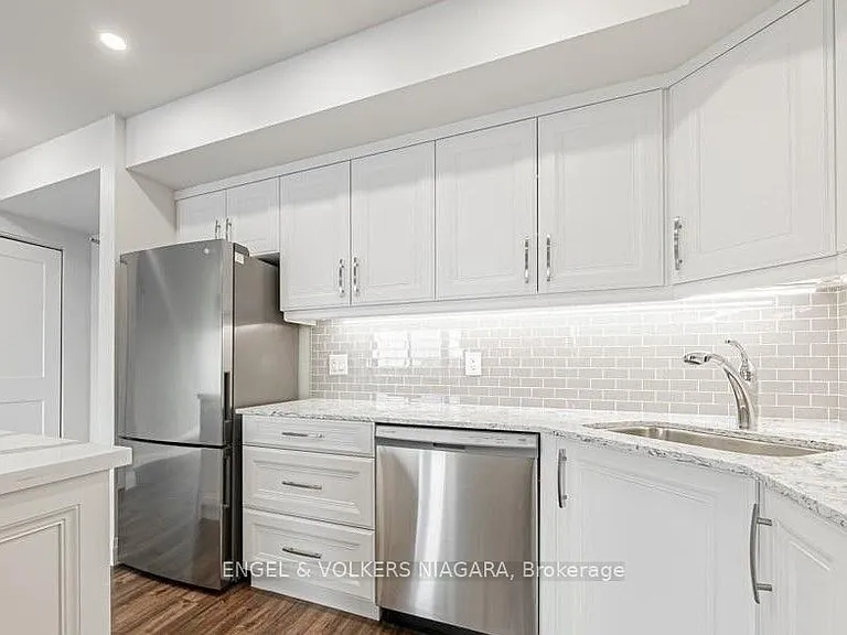 5698 Main St #406 — Photo 6