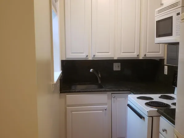 3520 W Pl NW, Washington, DC