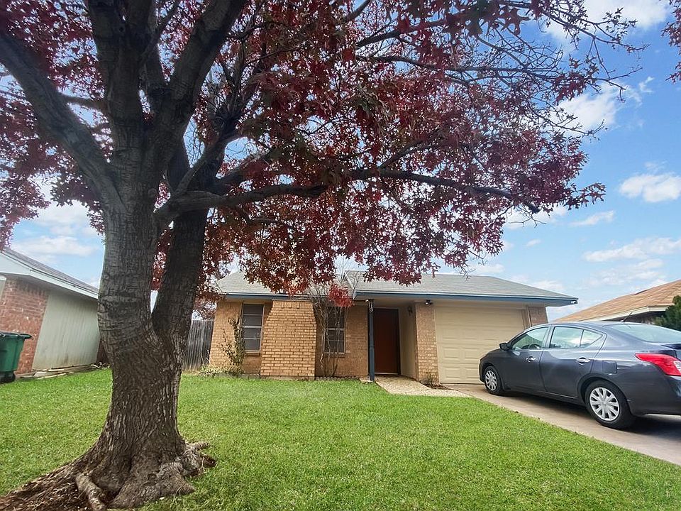 1st image of 415 Mimosa Dr