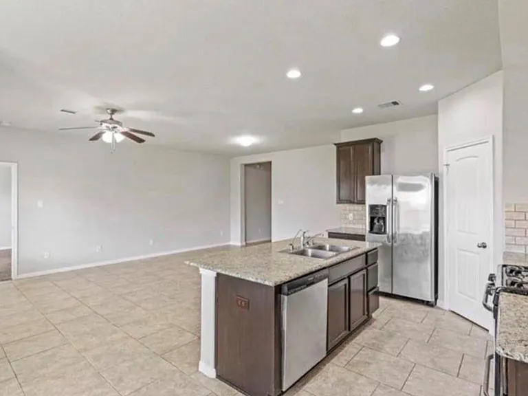 9514 Matilda Creek Ct — Photo 3