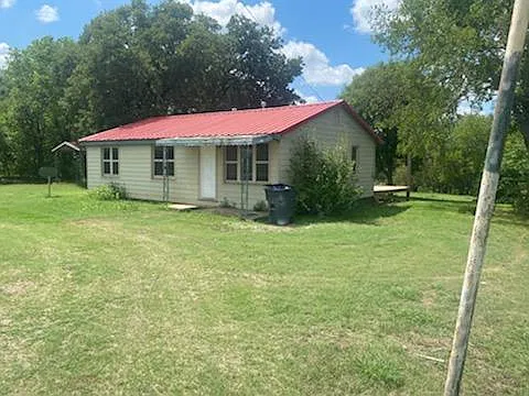 2 bed, 864 sqft, $700 — Photo 2