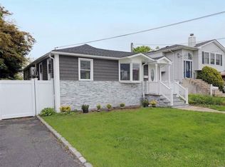 2745 W Alder Rd, Bellmore, NY 11710