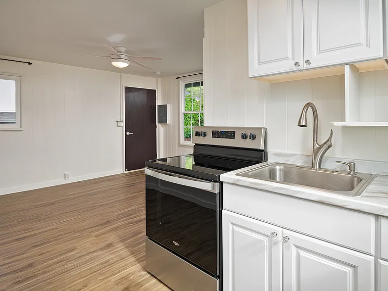 2883 Oahu Ave — Photo 2
