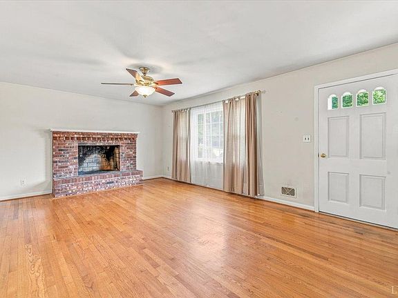 4th image of 7105 Morton Dr