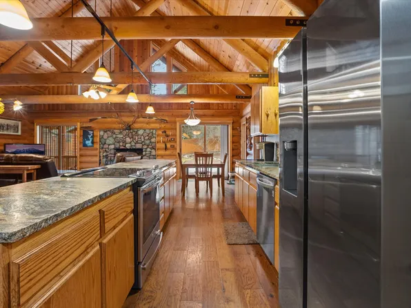 32 Peaceful Ct, Bigfork, MT 59911